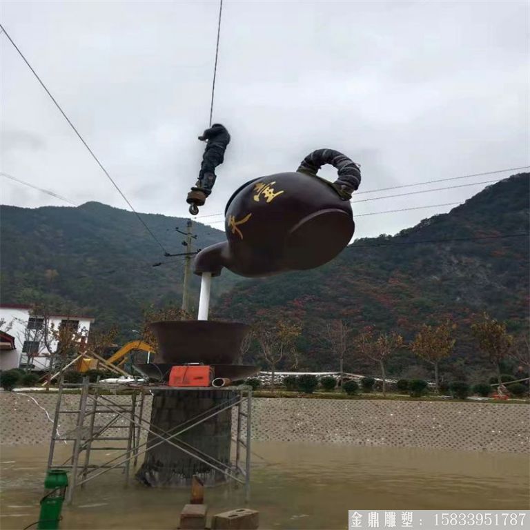 安徽玻璃鋼天壺雕塑案例，池塘水景流水壺10